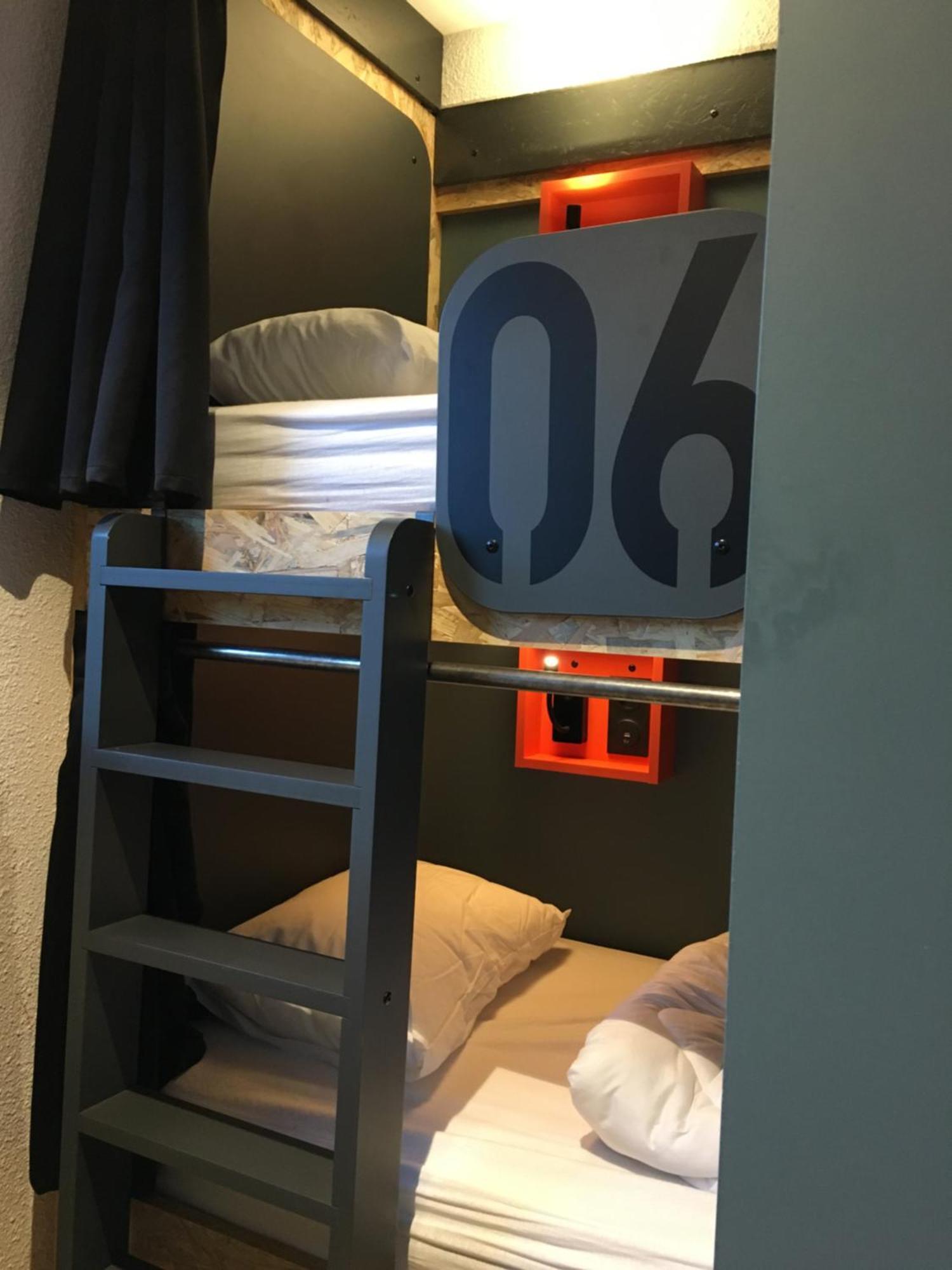 Moontain Hostel Oz Bilik gambar